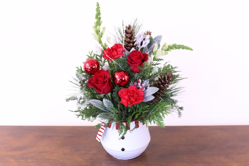 Good Tidings Bouquet Classic
