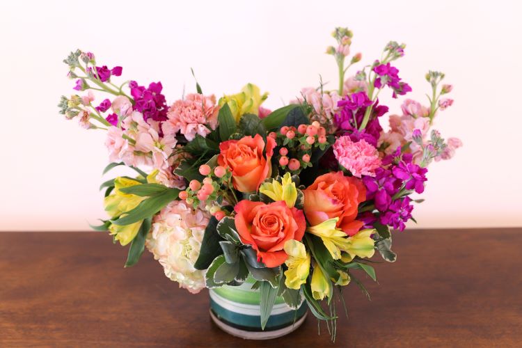 Daybreak Glow Bouquet Classic