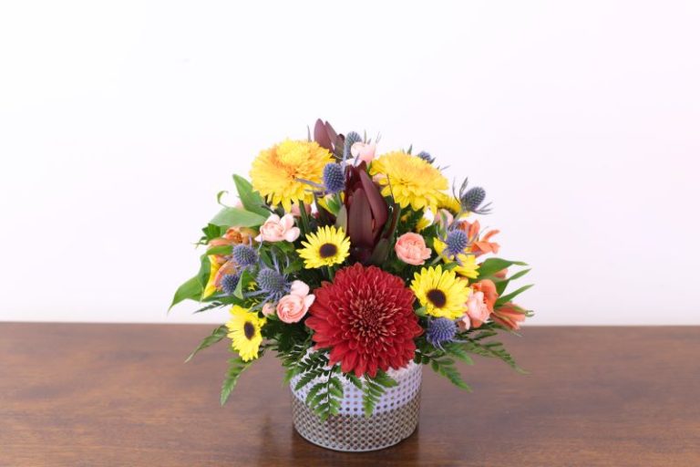Cozy Nest Bouquet